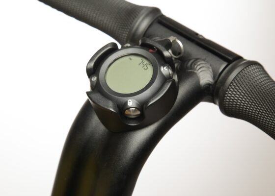 Detailansicht des Segway Infokey-Displays am Lenker. Segway Reparaturen sind bei Defekten nötig.