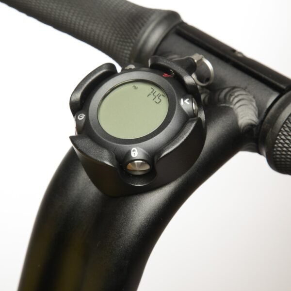 Detailansicht des Segway Infokey-Displays am Lenker. Segway Reparaturen sind bei Defekten nötig.